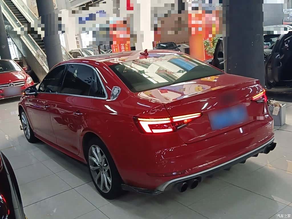 Audi A4L, 2018 все фото