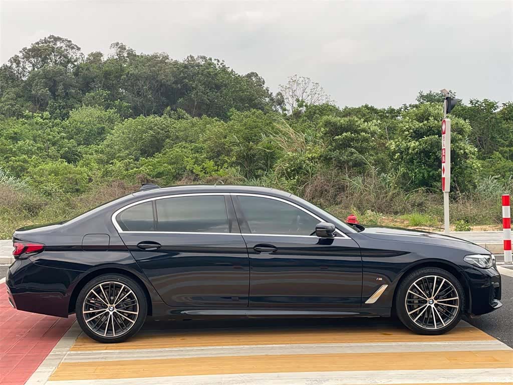 BMW 5 Series, 2022 13
