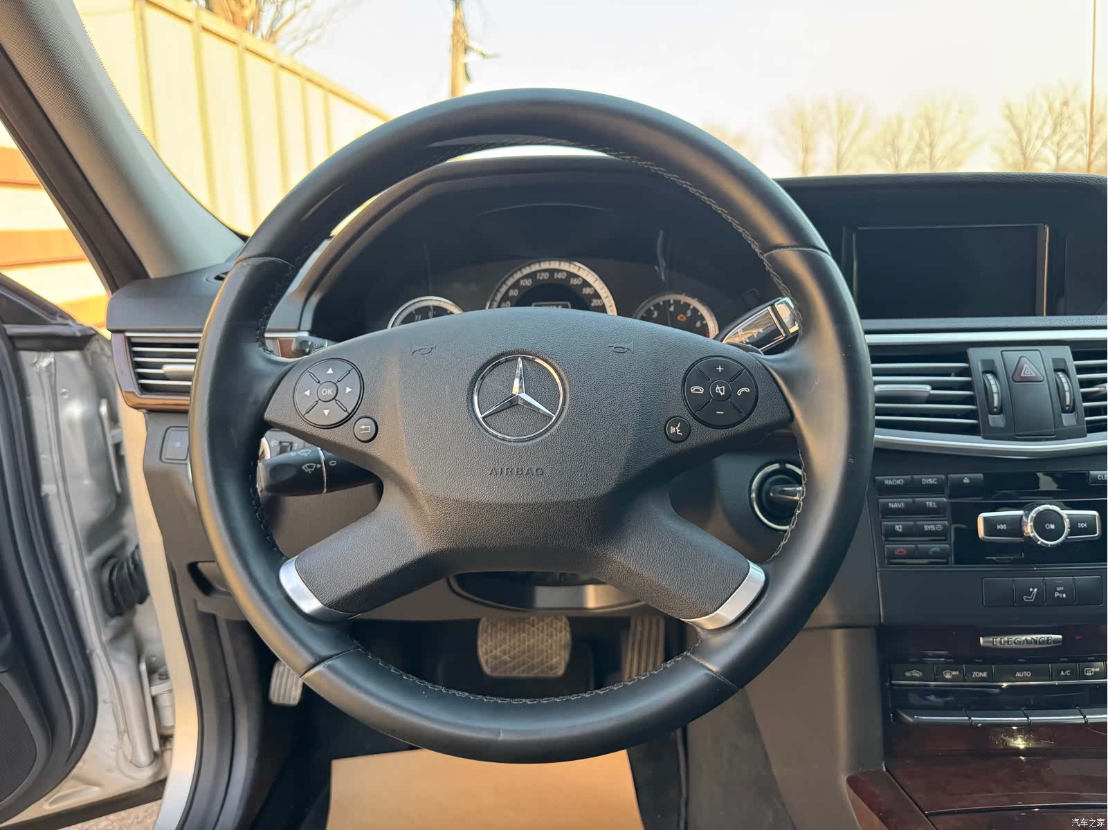 Mercedes-Benz E-Class, 2013 10
