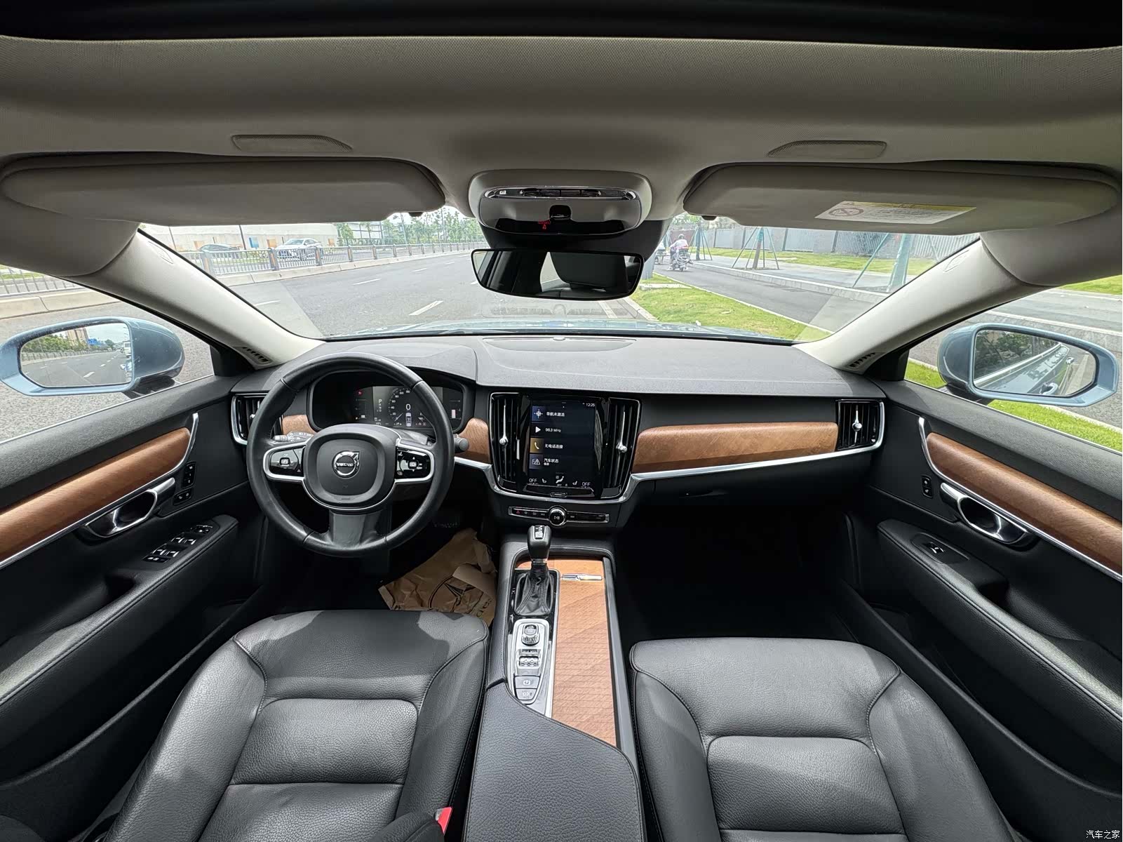 Volvo S90, 2019 все фото