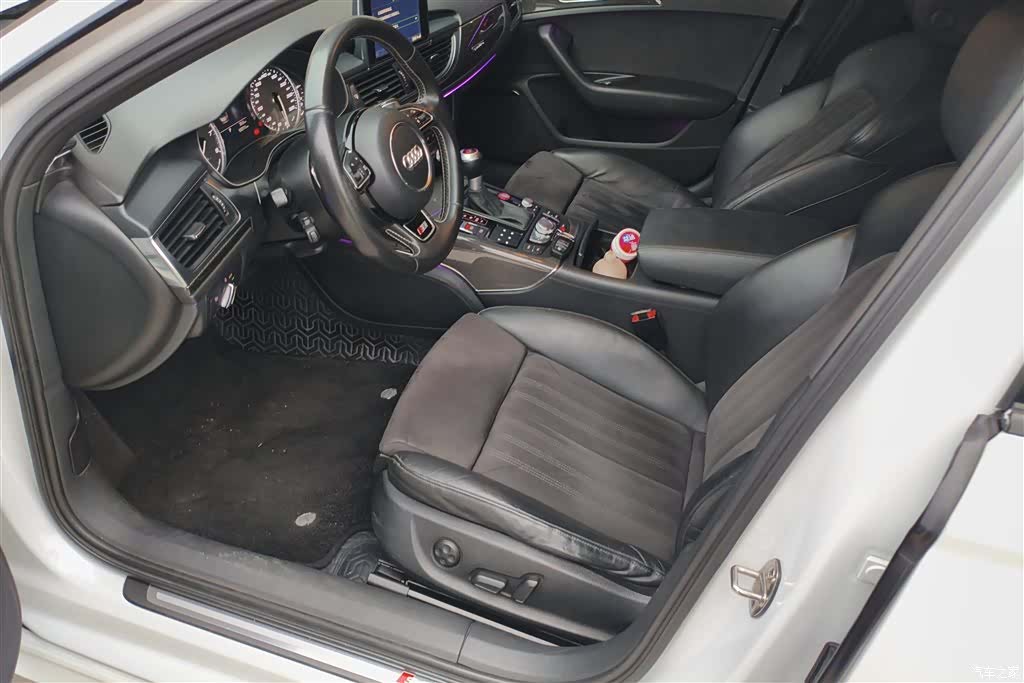 Audi S6, 2014 9