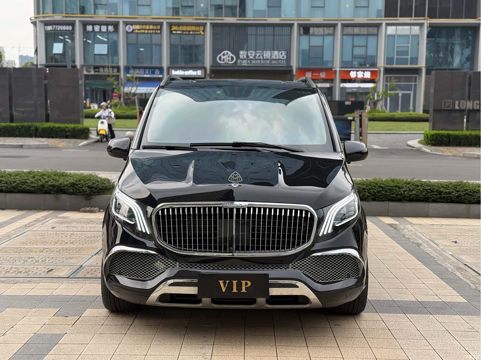 Mercedes-Benz 7, 2023 2