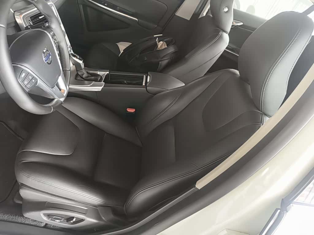 Volvo S60, 2016 15