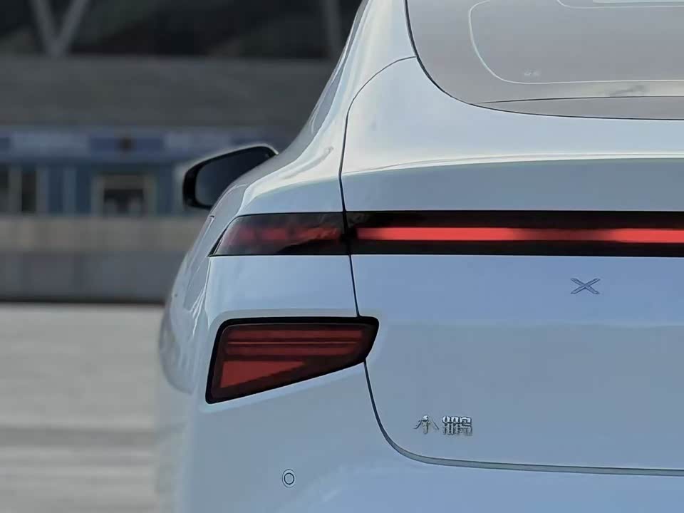 XPENG P7