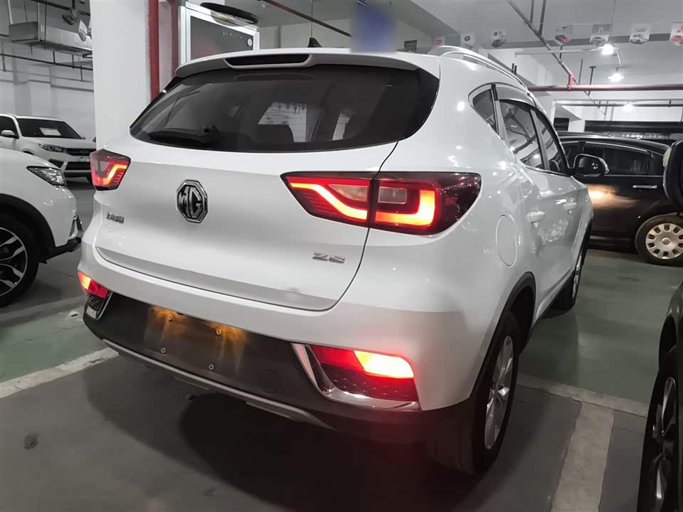 MG ZS
