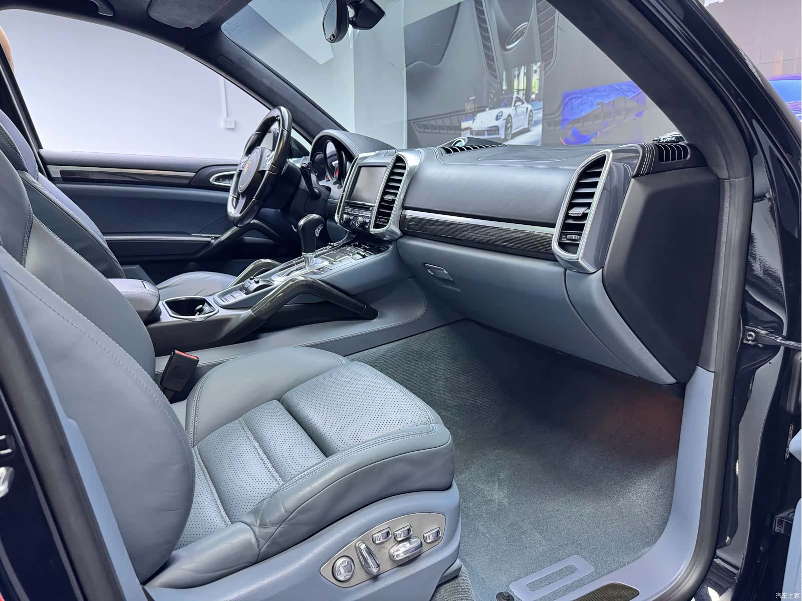 Porsche Cayenne, 2013 11