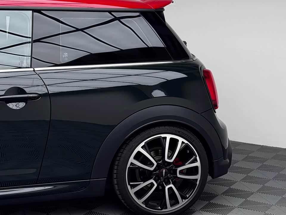 MINI JCW