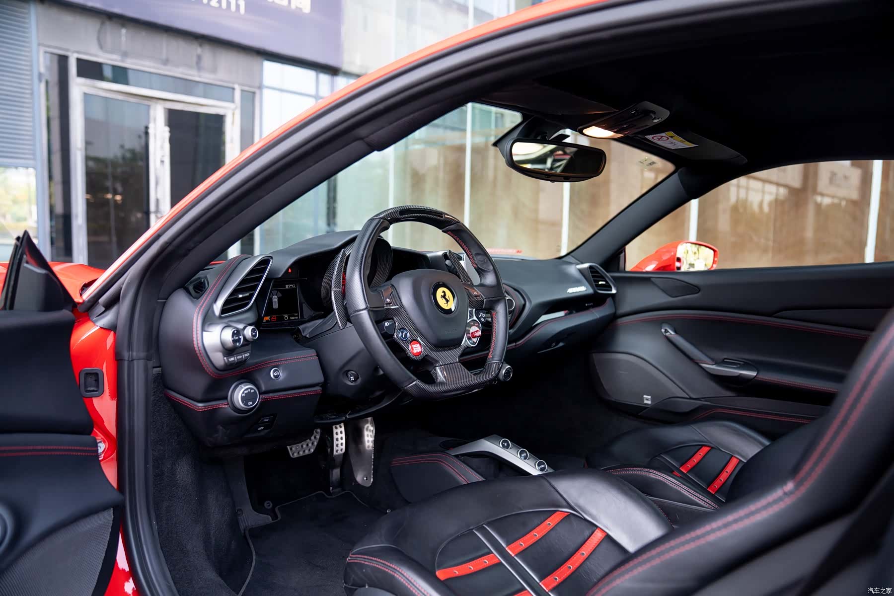 Ferrari 488, 2018 14
