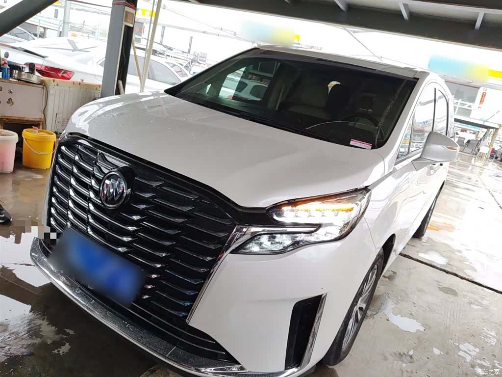 Buick GL8, 2023 1