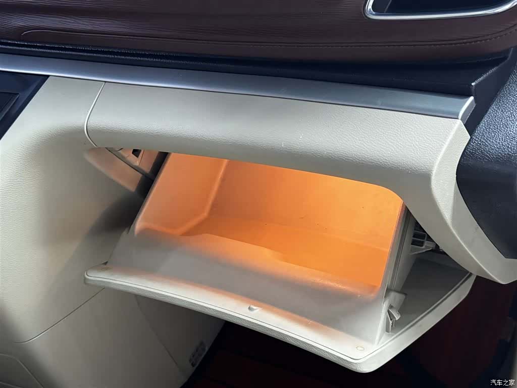 Buick GL8, 2019 16