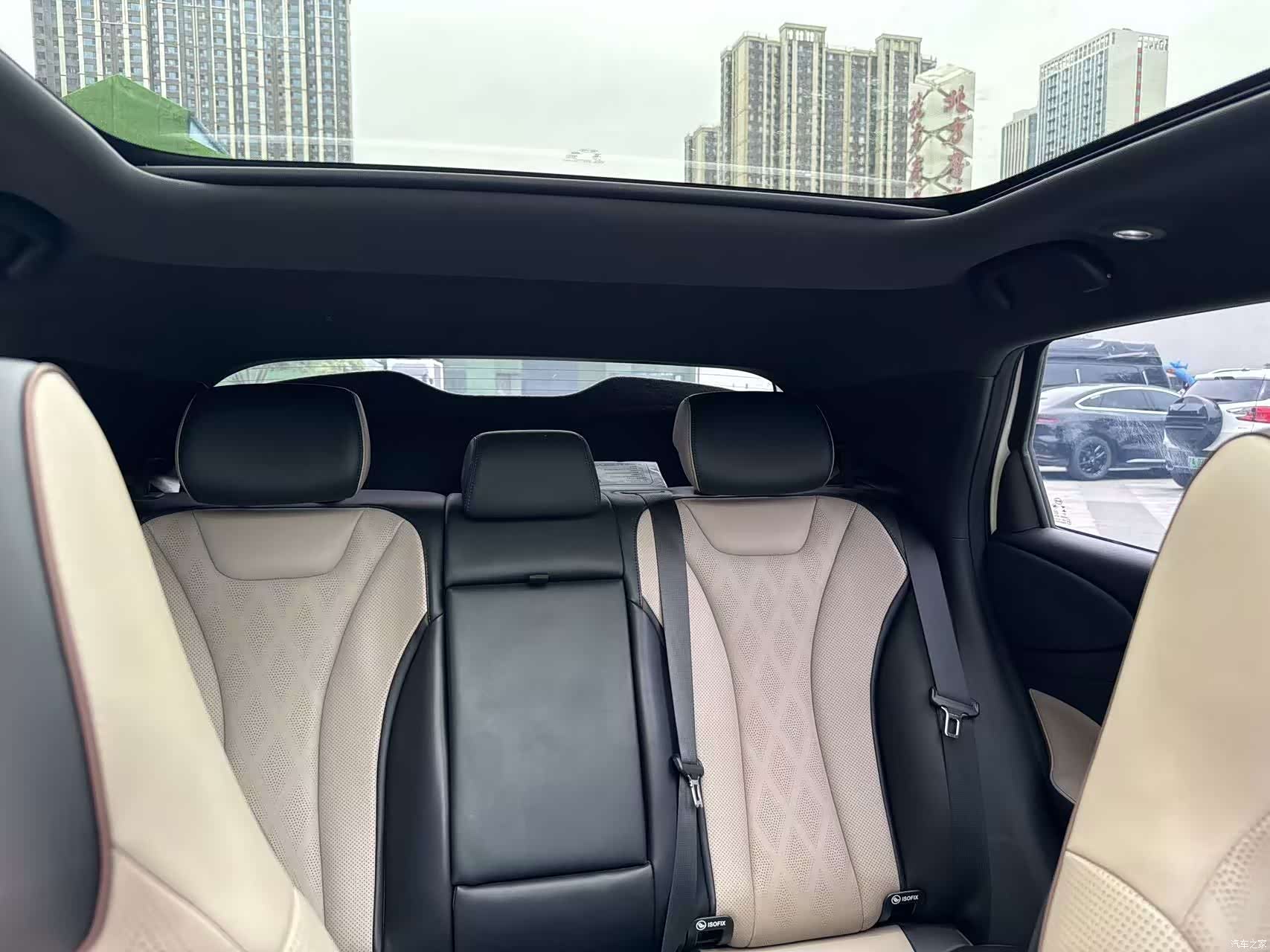 BYD Dolphin, 2023 13
