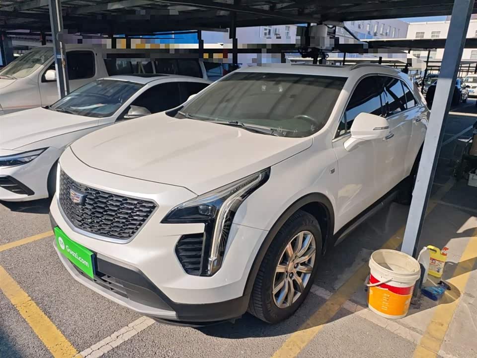Cadillac XT4