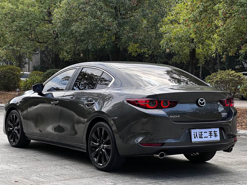 Mazda 3 Angkesaila
