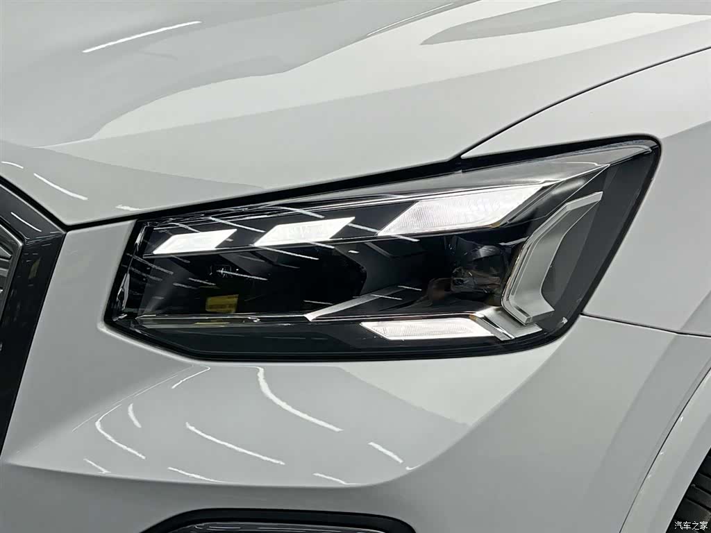 Audi e-tron, 2022 9