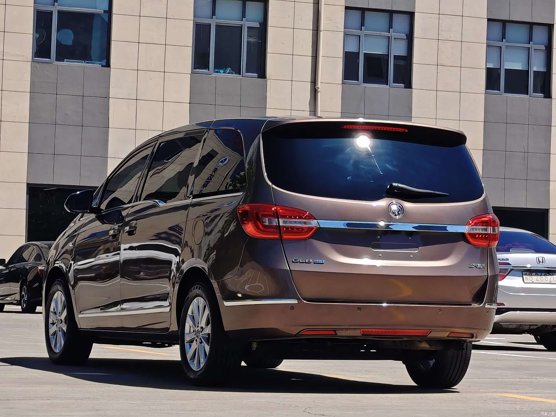 Buick GL8, 2019 все фото