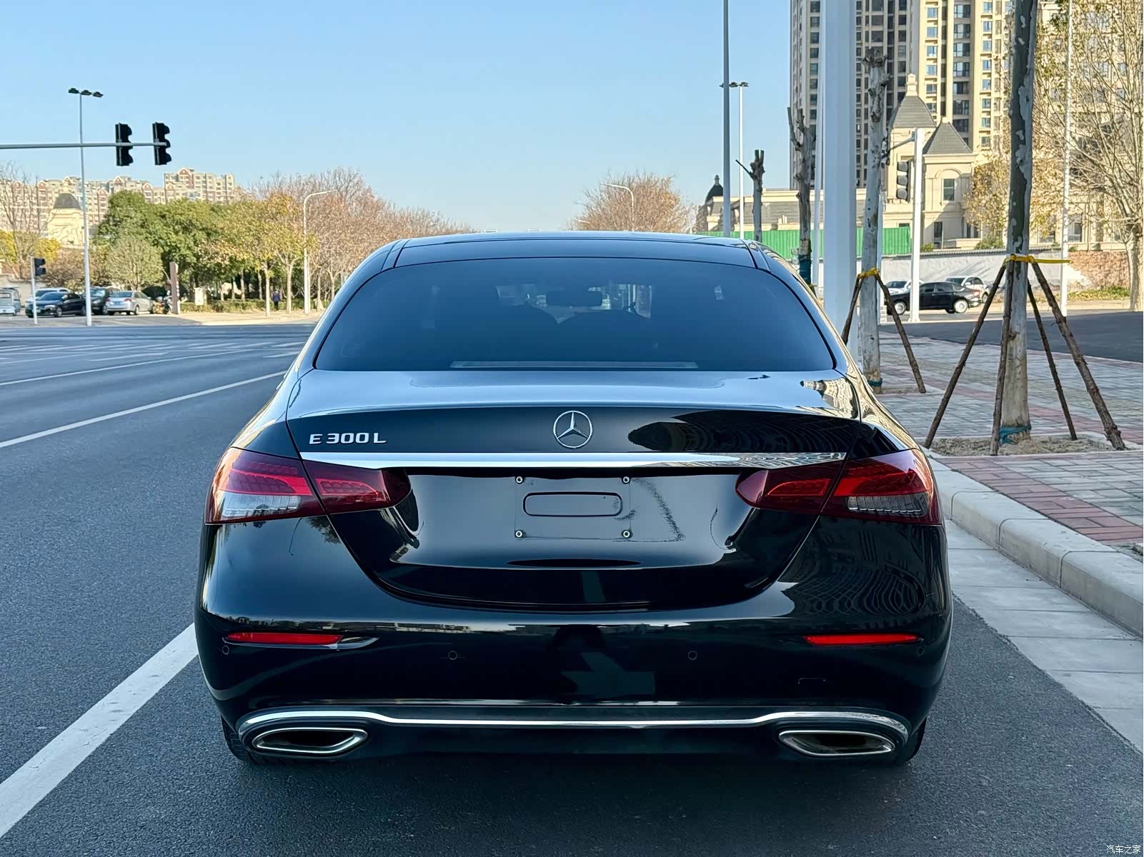 Mercedes-Benz E-Class, 2023 13