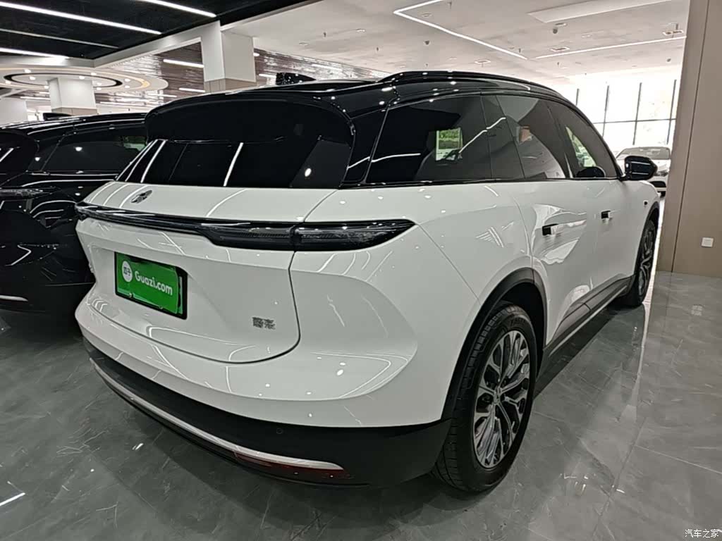 NIO ES6, 2025 7