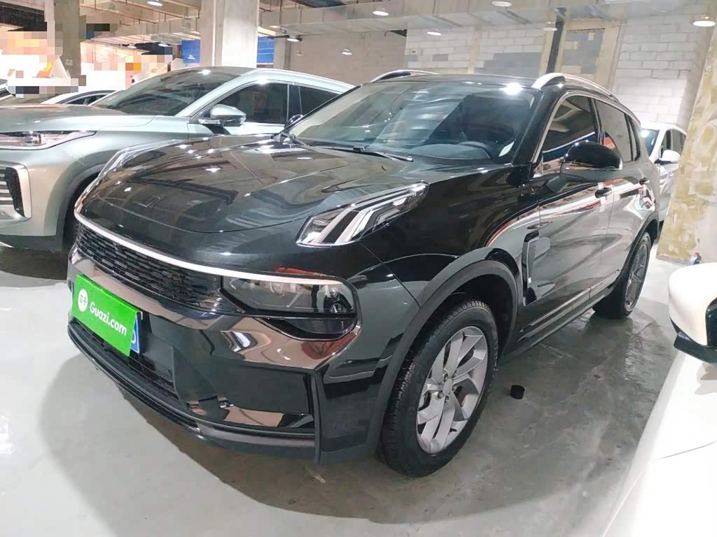 Lynk & Co 01