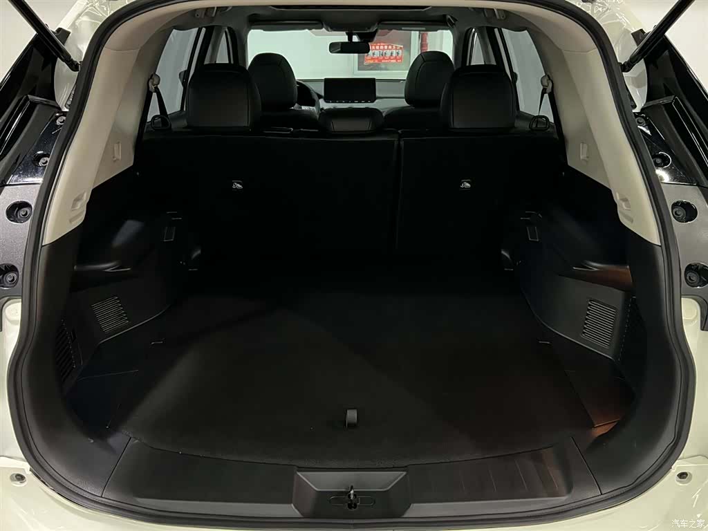 Nissan X-Trail, 2025 7