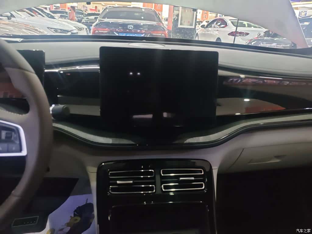 BYD Qin, 2024 13