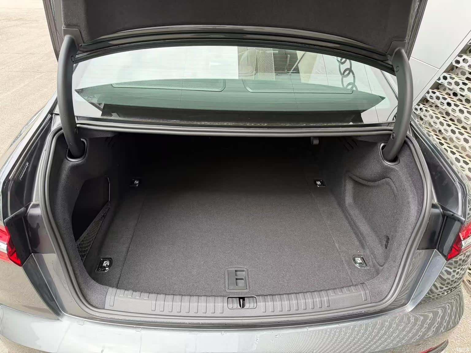 Audi A6L, 2024 14