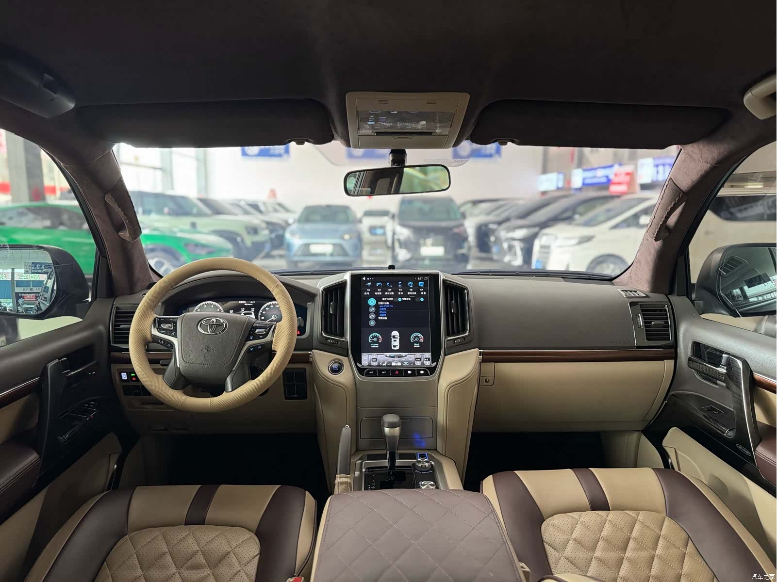 Toyota Land Cruiser, 2018 все фото