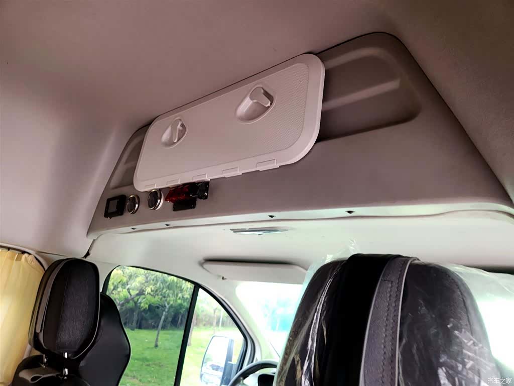 Ford 2.0TV, 2018 12