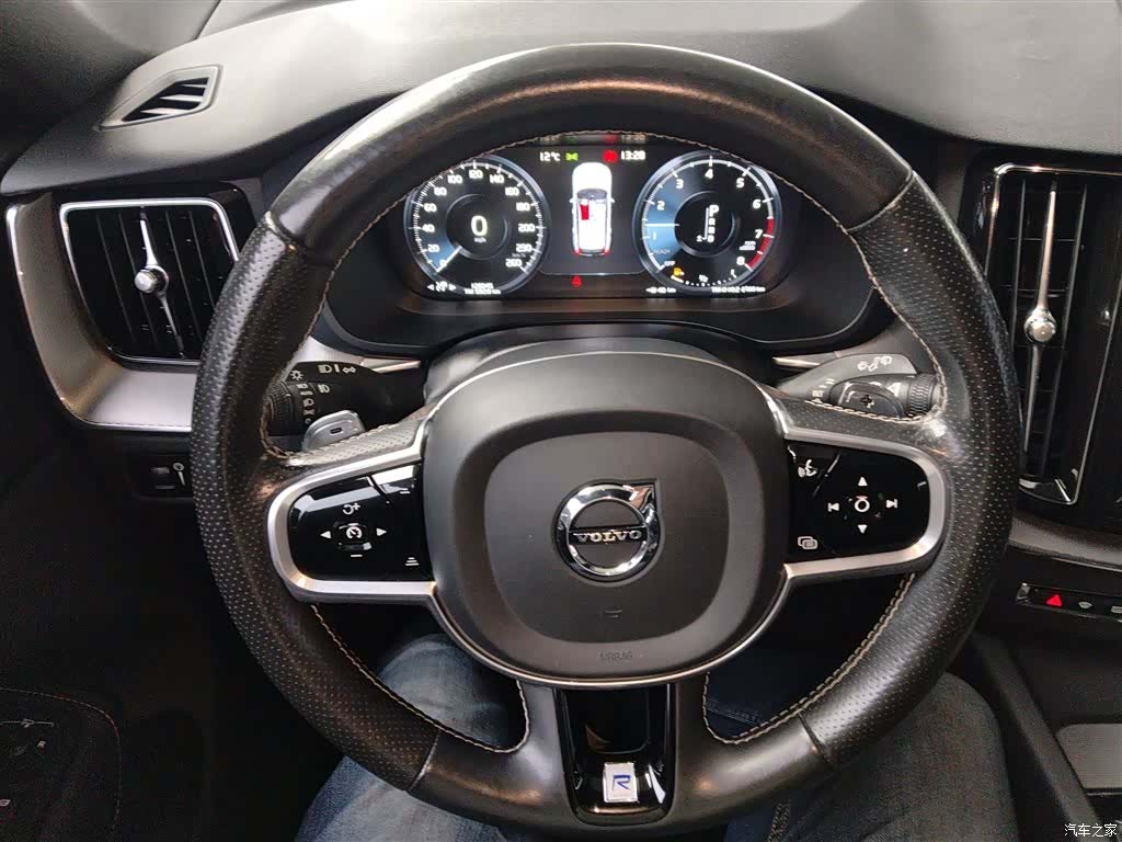 Volvo XC60, 2018 7