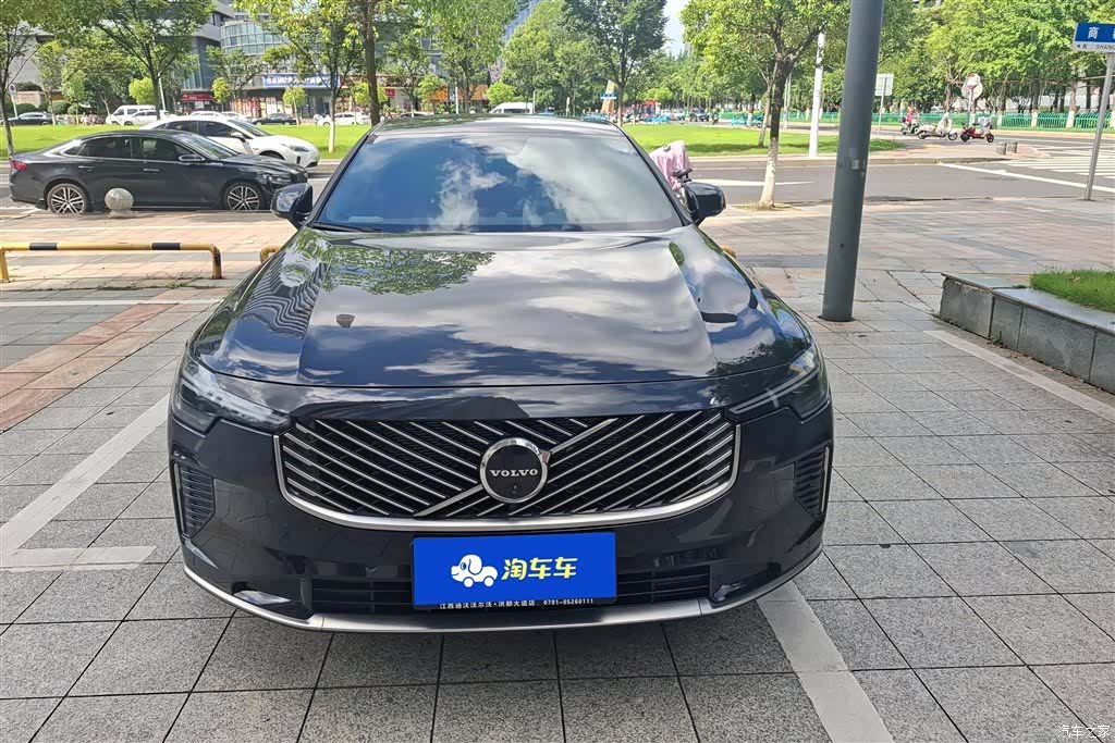 Volvo S90, 2025 2
