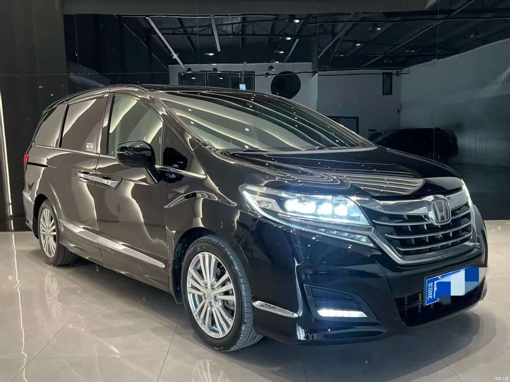 Honda Elysion, 2016 3