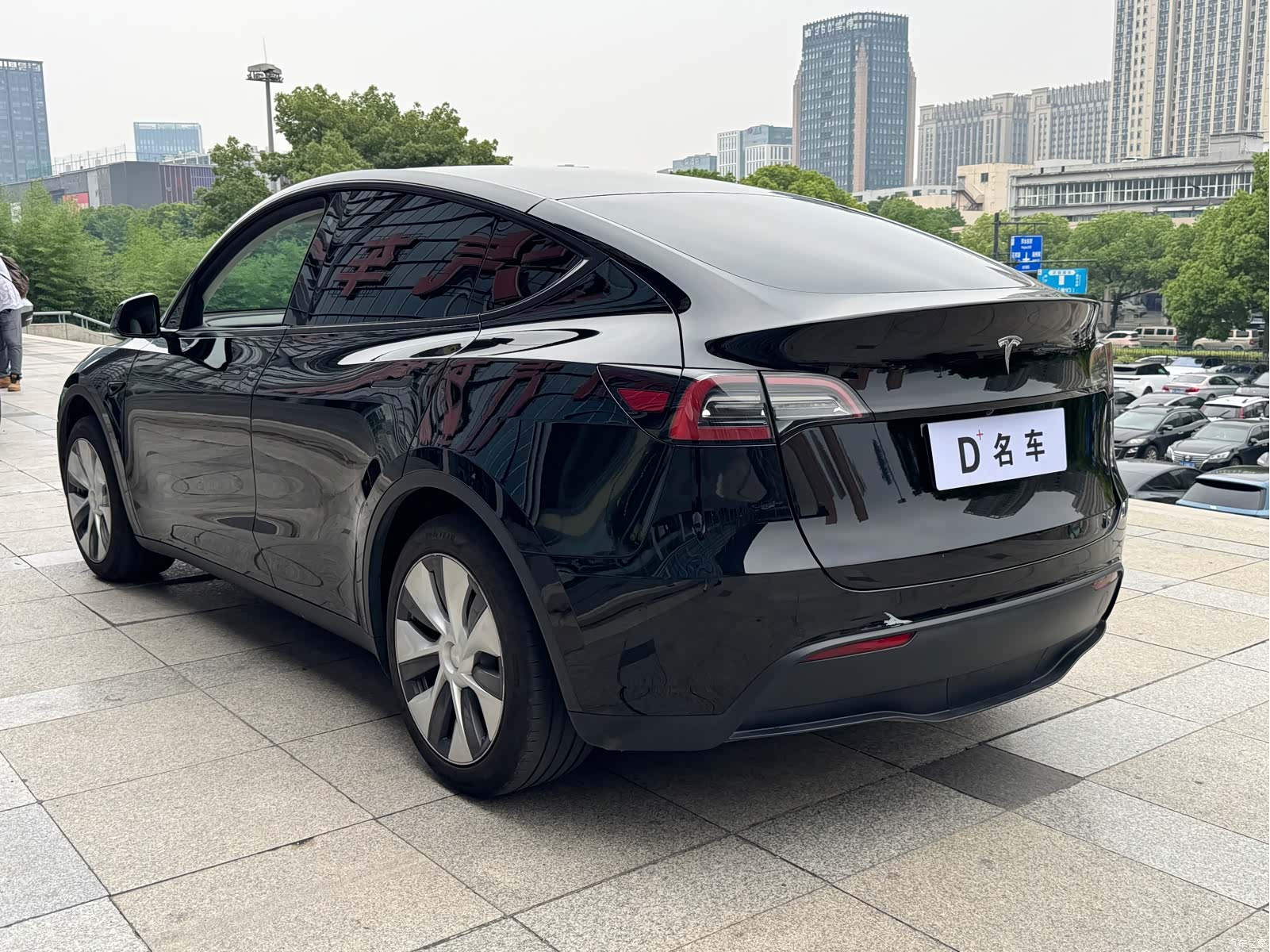 Tesla Model Y, 2023 6