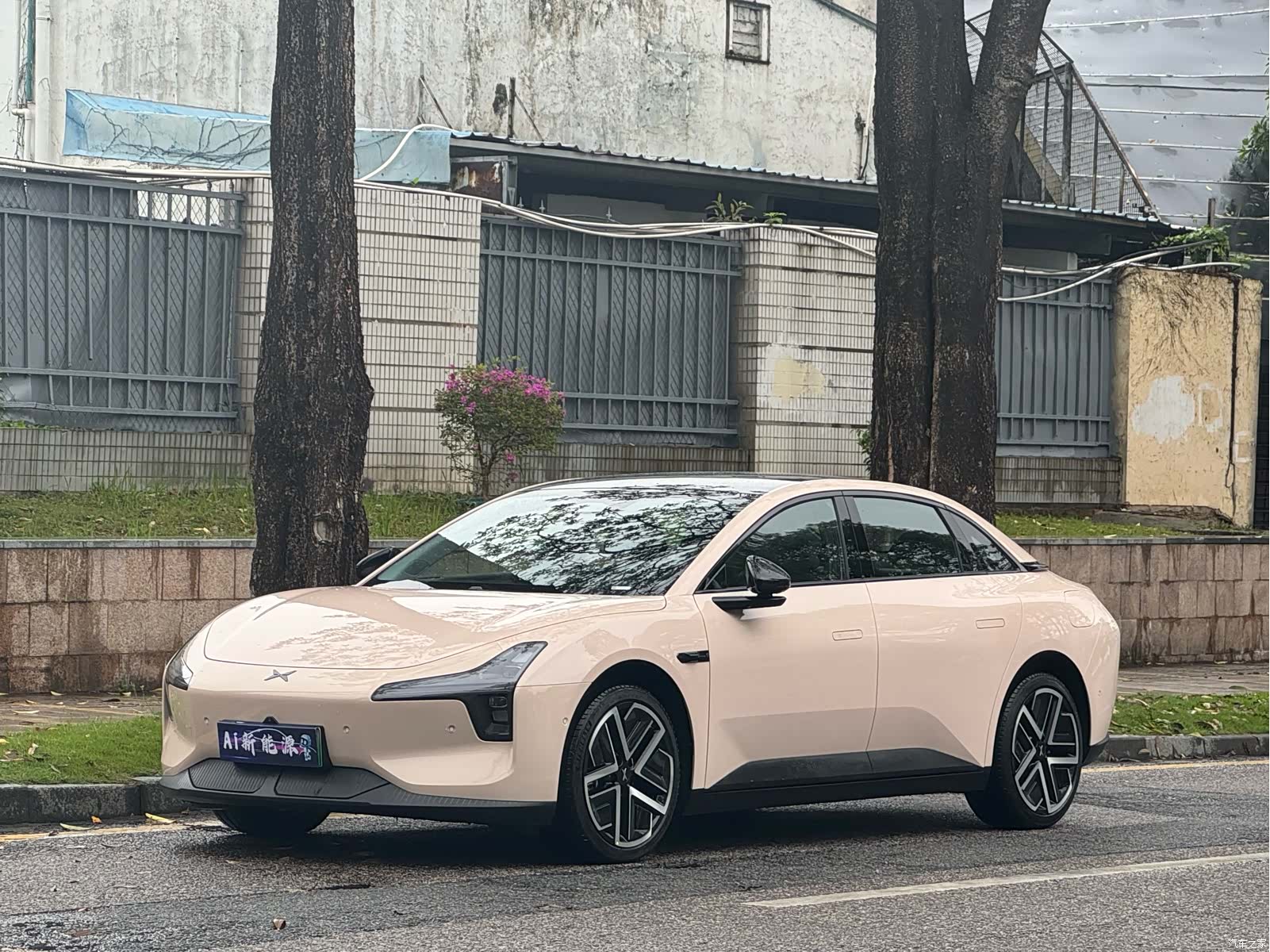 Xpeng Mona M03, 2025 1