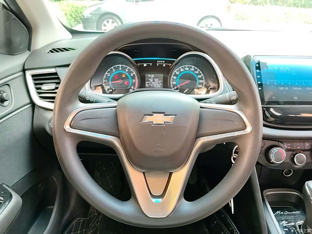 Chevrolet 320, 2019 11