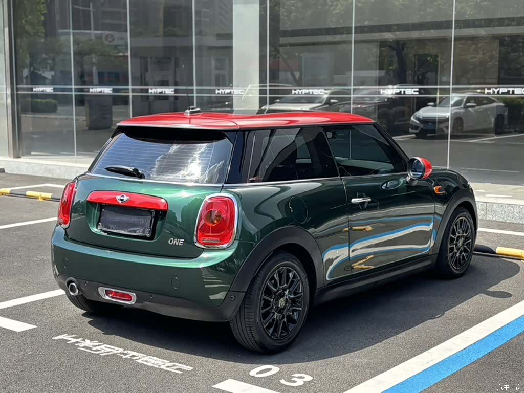 Mini ONE, 2018 24