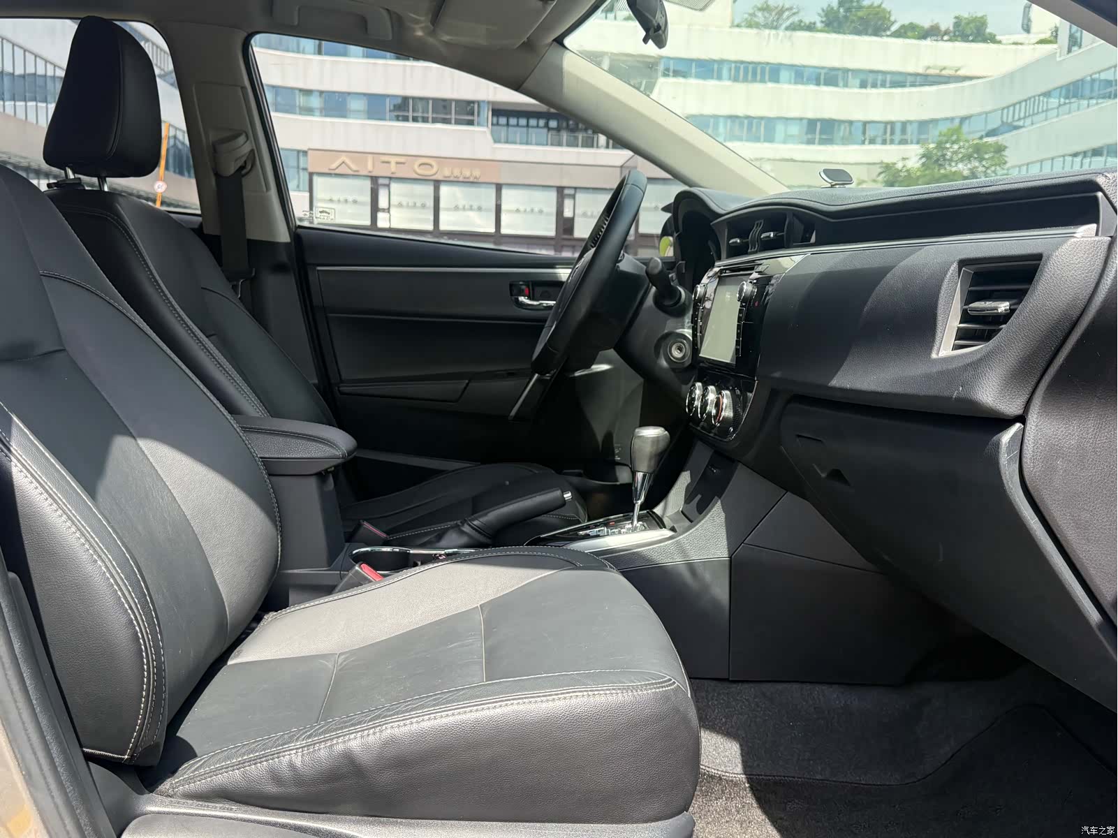 Toyota Corolla, 2015 6