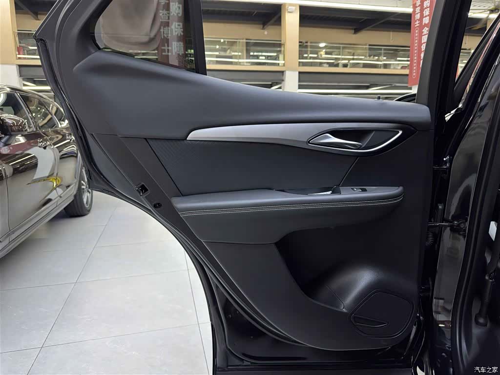 Buick Envision, 2025 13