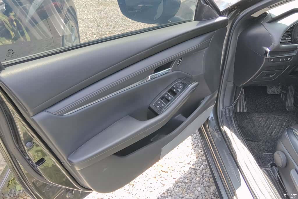 Mazda Mazda3, 2021 7