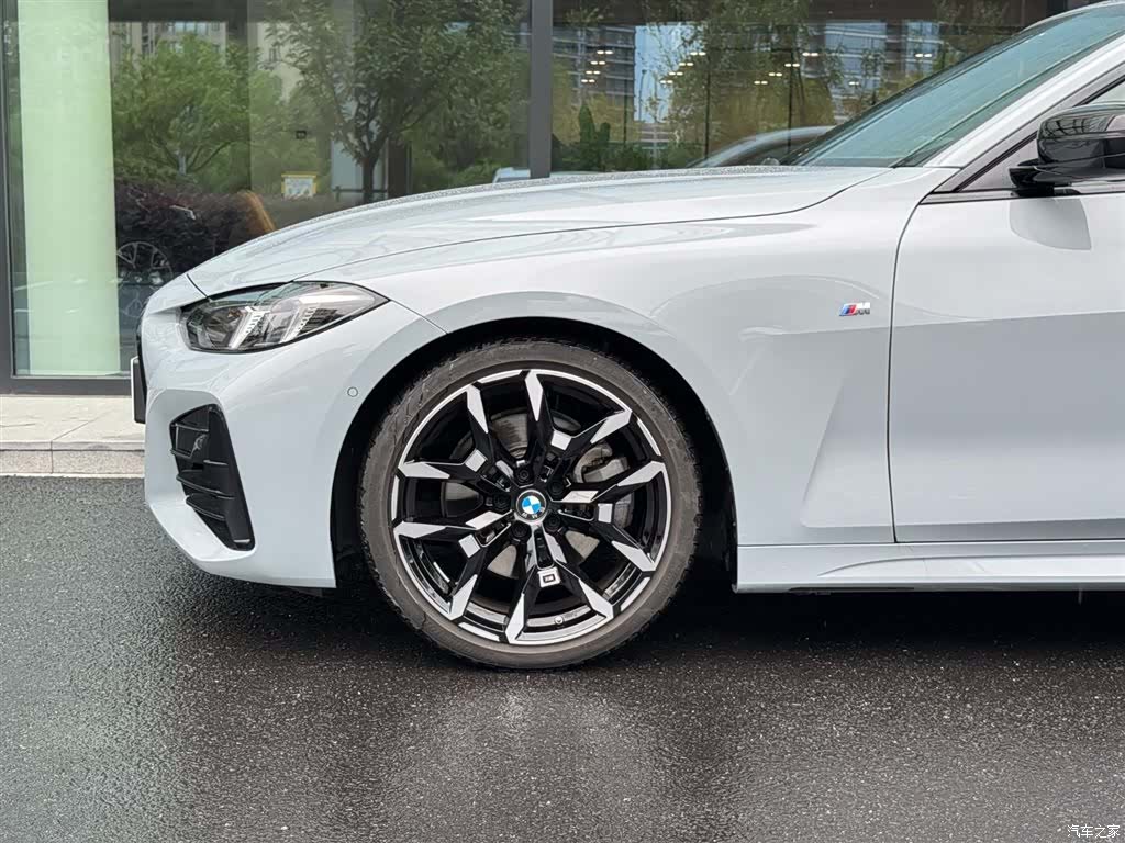 BMW 4 Series, 2025 все фото