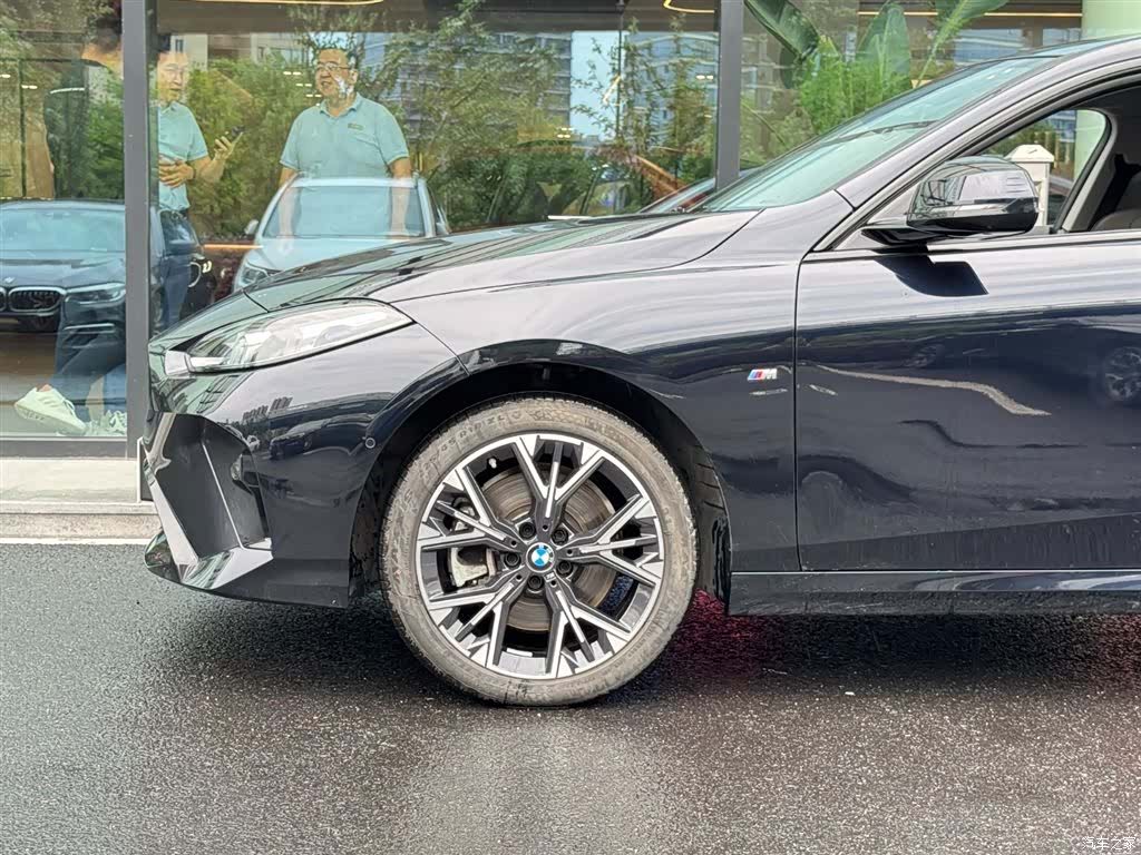 BMW 2 Series, 2025 все фото