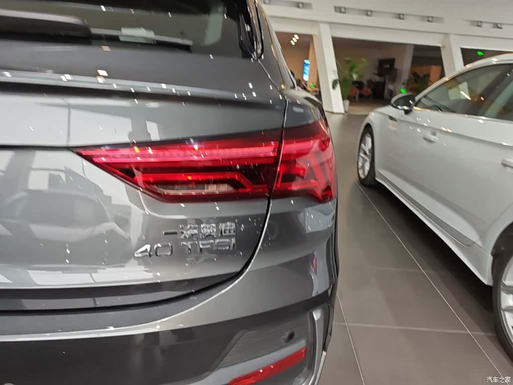 Audi Q3, 2021 8