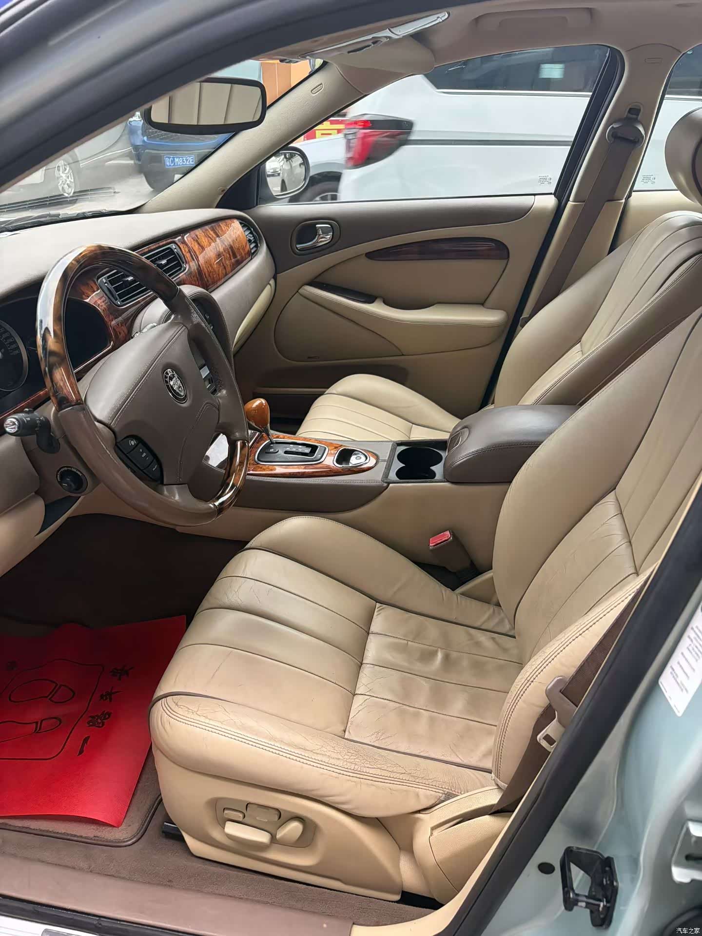 Jaguar S-TYPE, 2007 9