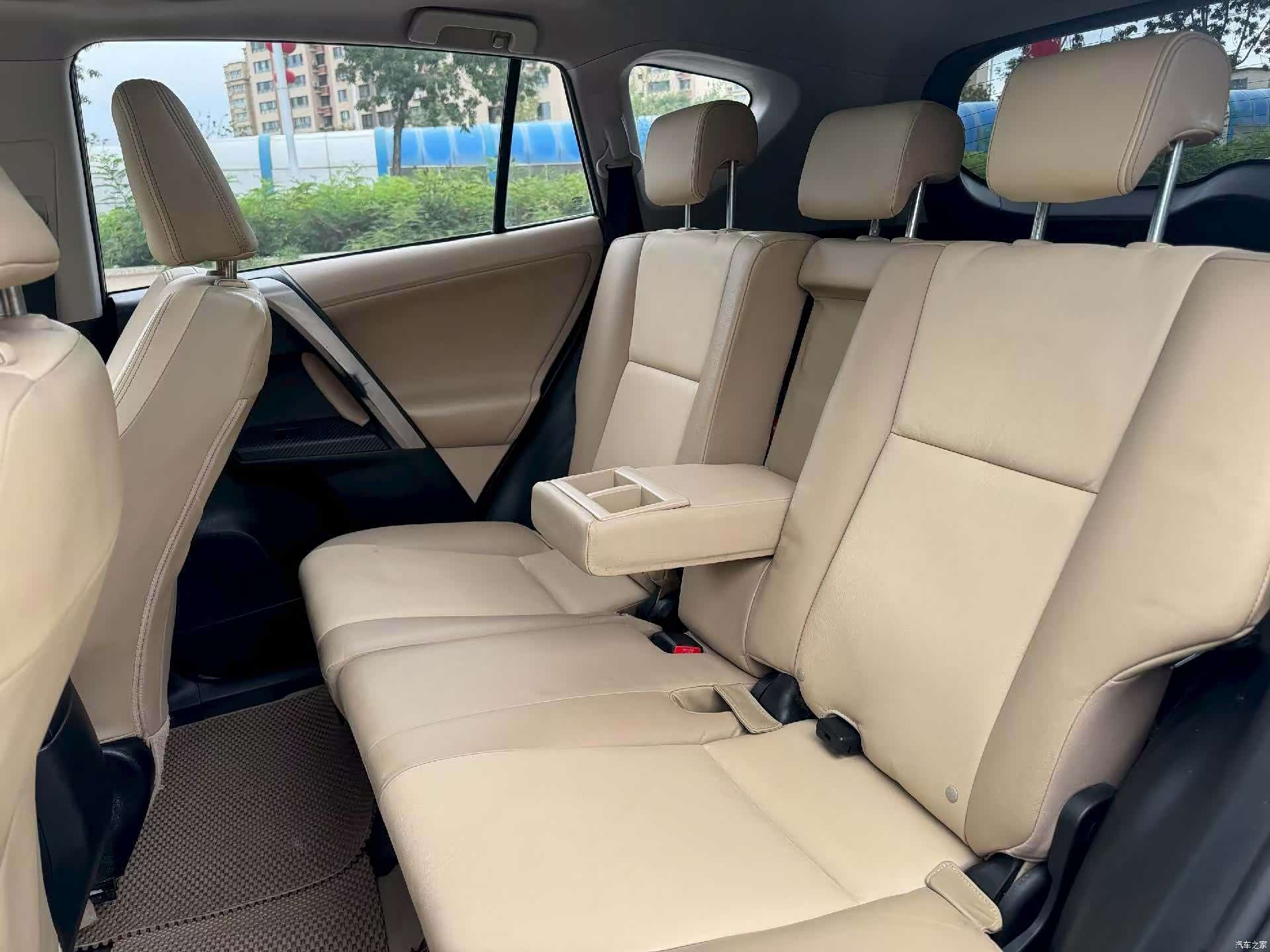 Toyota RAV4, 2014 6