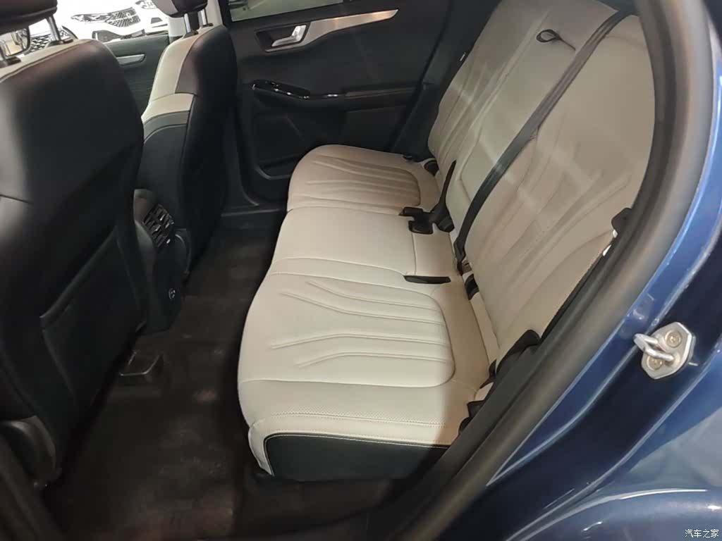 Ford Escape, 2023 17