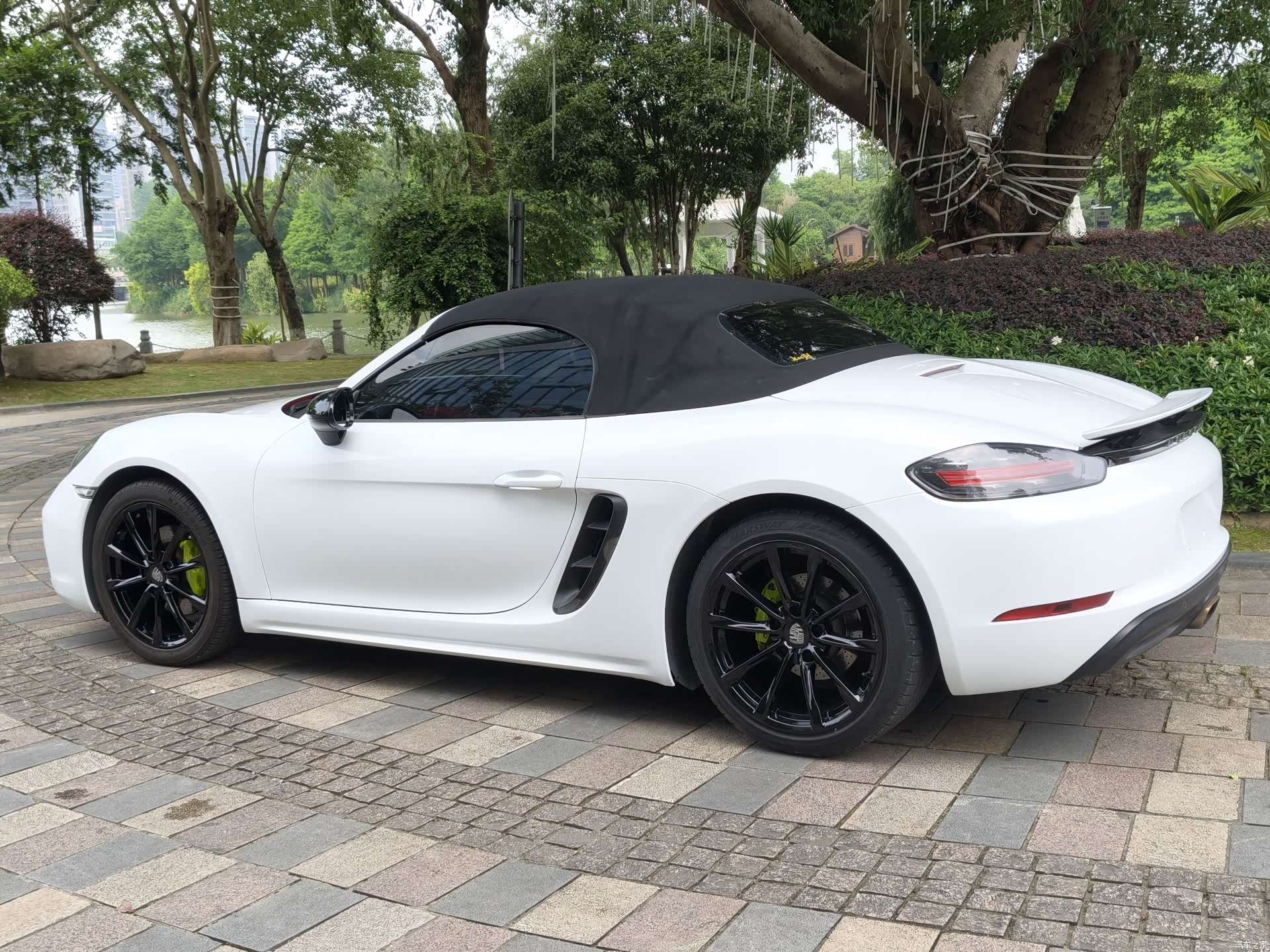 Porsche Boxster, 2018 12