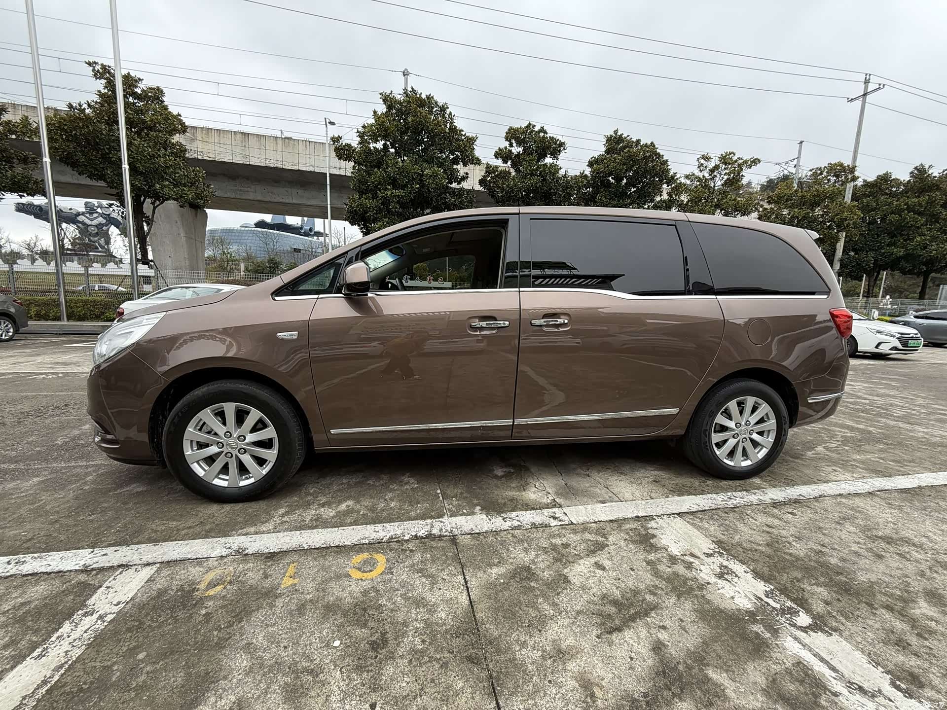 Buick GL8, 2019 все фото