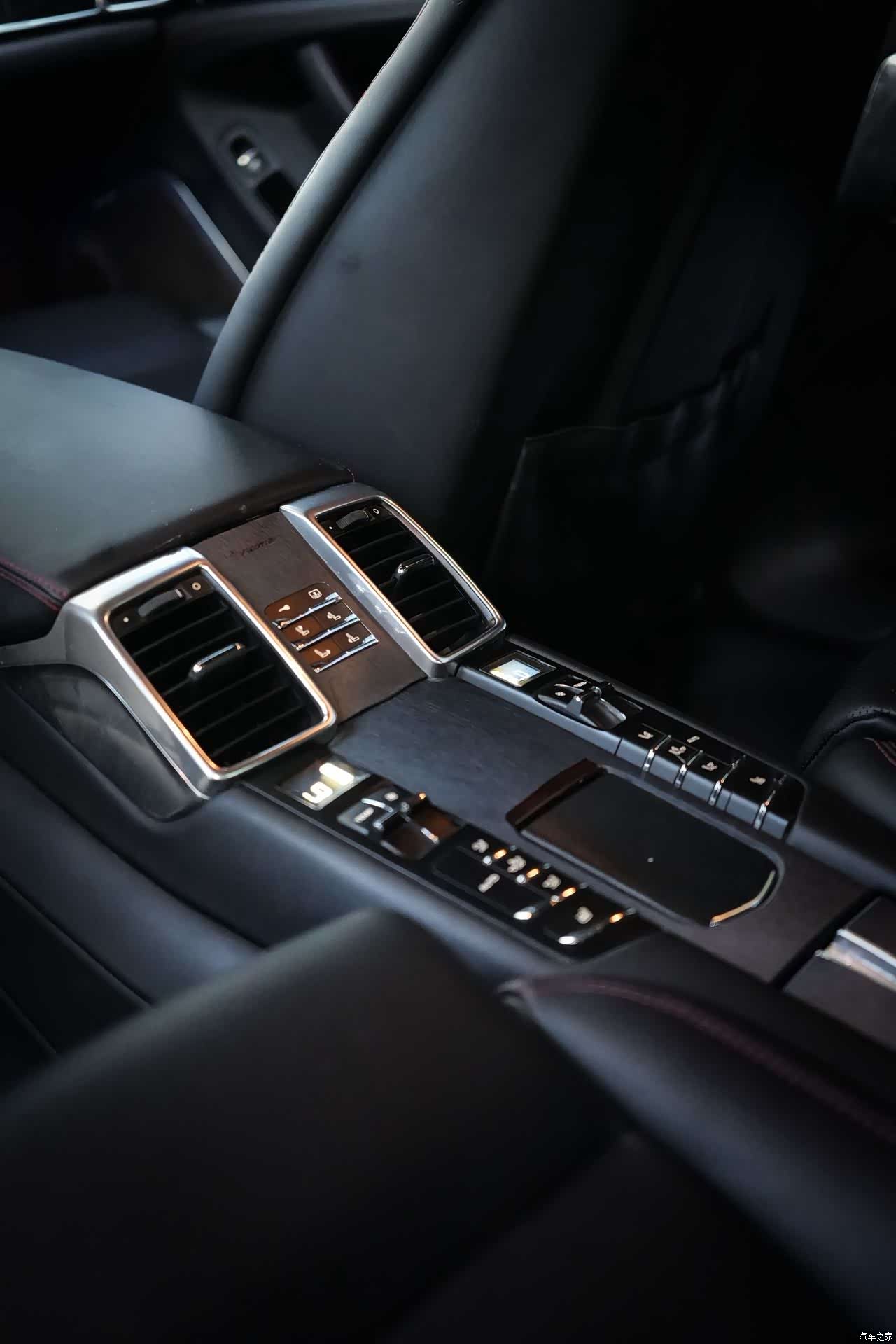 Porsche Panamera, 2010 19