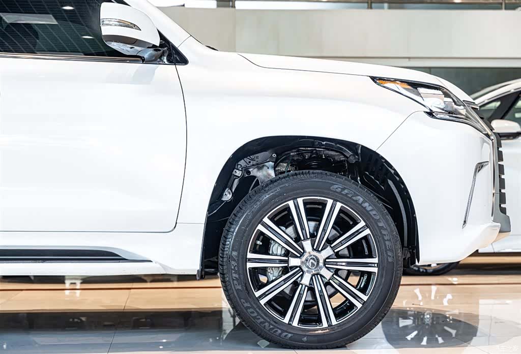 Lexus LX, 2022 все фото