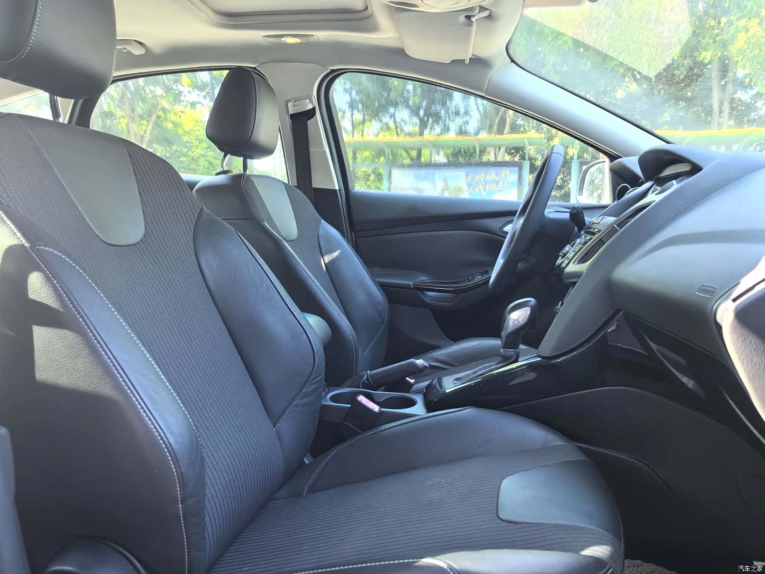 Ford Focus, 2015 24