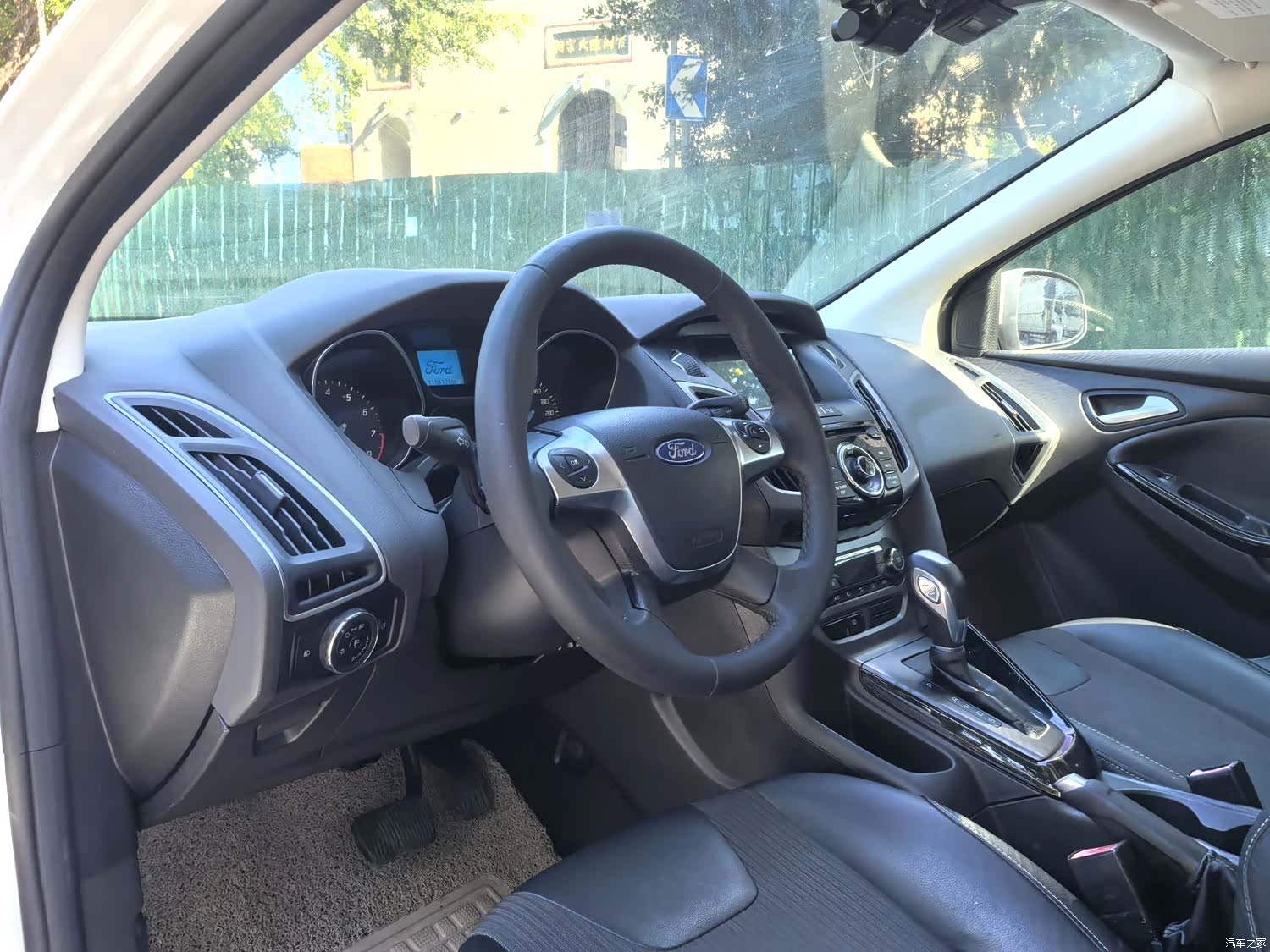 Ford Focus, 2015 7
