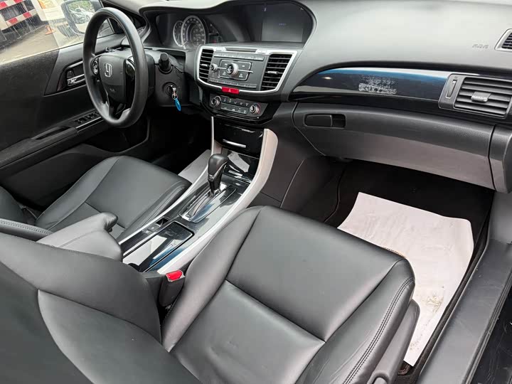 Honda Accord, 2017 года фото 12